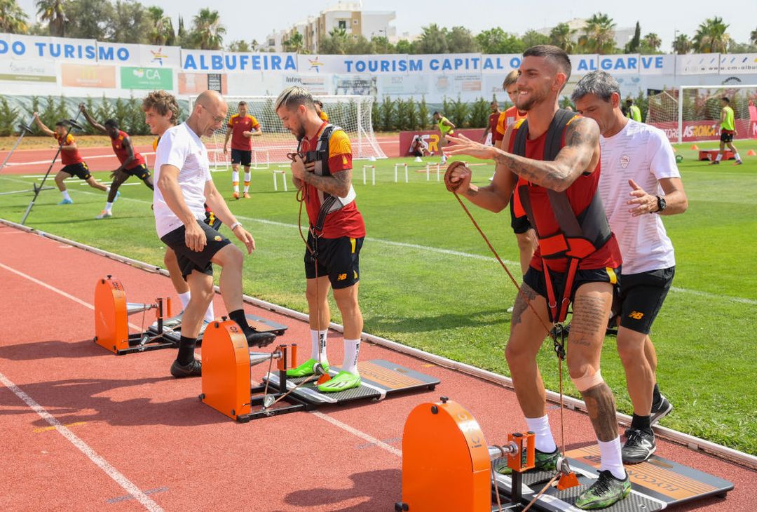 Roma in campo in Portogallo per l’allenamento mattutino – FOTO GALLERY- immagine 1