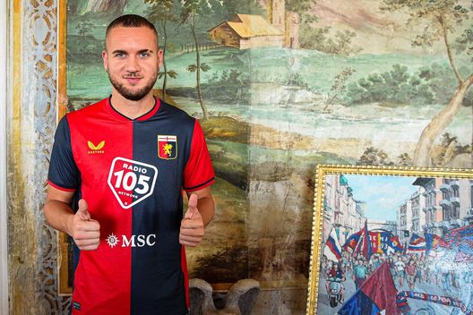 Puscas (credit Genoa) Puscas