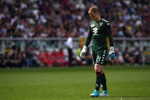 TURIN, ITALY - MAY 14: Joe Hart of FC Torino looks dejected during the Serie A match between FC Torino and SSC Napoli at Stadio Olimpico di Torino on May 14, 2017 in Turin, Italy. (Photo by Valerio Pennicino/Getty Images) TURIN, ITALY - MAY 14: Joe Hart of FC Torino looks dejected during the Serie A match between FC Torino and SSC Napoli at Stadio Olimpico di Torino on May 14, 2017 in Turin, Italy. (Photo by Valerio Pennicino/Getty Images)