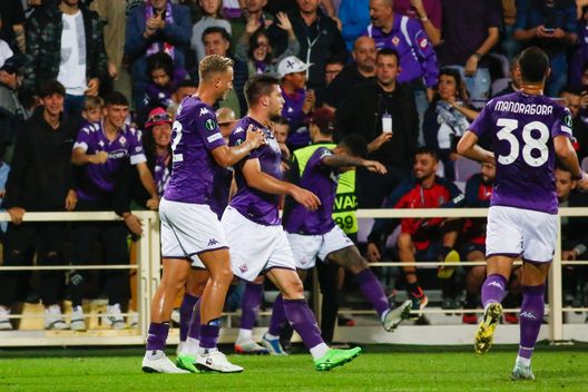 GERMOGLI PH: 27 OTTOBRE 2022 FIRENZE STADIO ARTEMIO FRANCHI CONFERENCE LEAGUE FIORENTINA VS ISTANBUL BASAKSEHIR NELLA FOTO ESULTANZA GOL JOVIC Dal cs: brutte notizie per Italiano. Sottil e Nico Gonzalez out per lo Spezia?- immagine 2