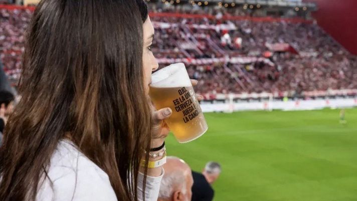 Doppio colpo Estudiantes: vittoria e birra venduta di nuovo allo stadio dopo 24 anni…! - immagine 1