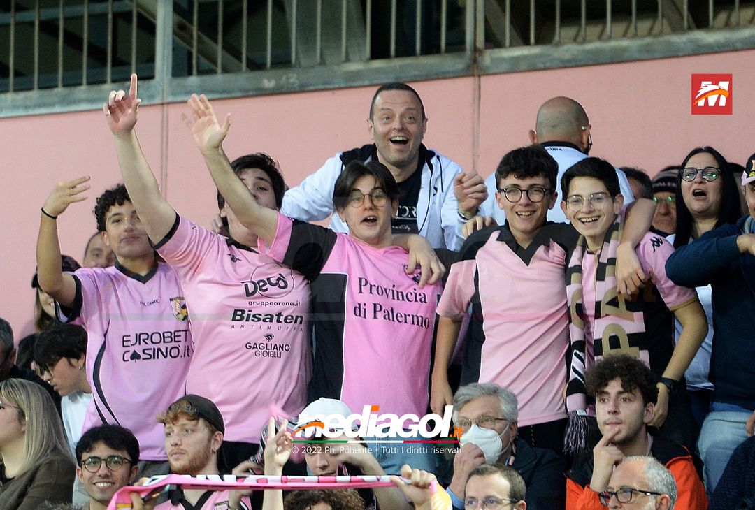 Fotogallery, i tifosi allo stadio per Palermo-Triestina 1-1 - immagine 23
