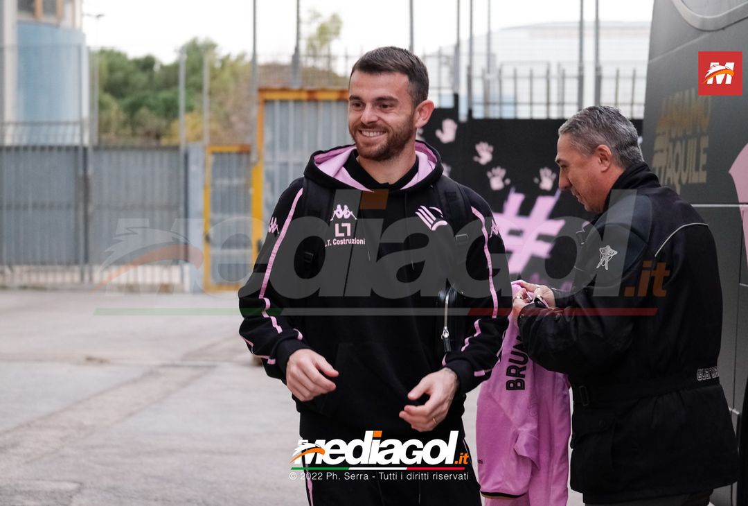 FOTO Spal-Palermo, i rosanero in partenza dallo stadio “Renzo Barbera” (Gallery) - immagine 12