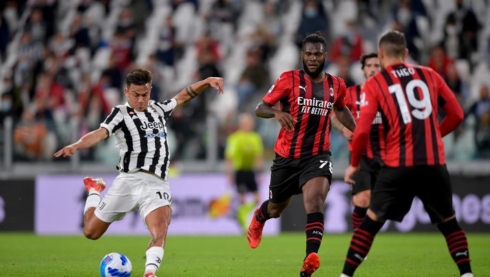TURIN, ITALY - SEPTEMBER 19: Paulo Dybala of Juventus kicks the ball during the Serie A match between Juventus and AC Milan at Allianz stadium on September 19, 2021 in Turin, Italy. (Photo by Daniele Badolato - Juventus FC/Juventus FC via Getty Images) TURIN, ITALY - SEPTEMBER 19: Paulo Dybala of Juventus kicks the ball during the Serie A match between Juventus and AC Milan at Allianz stadium on September 19, 2021 in Turin, Italy. (Photo by Daniele Badolato - Juventus FC/Juventus FC via Getty Images)