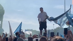 Napoli, il rapper Clementino festeggia così | VIDEO