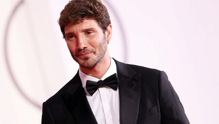 Getty Images  Stefano De Martino: “Ho comprato casa ai miei genitori”. La confessione a ‘Cinque Minuti’ - immagine 1