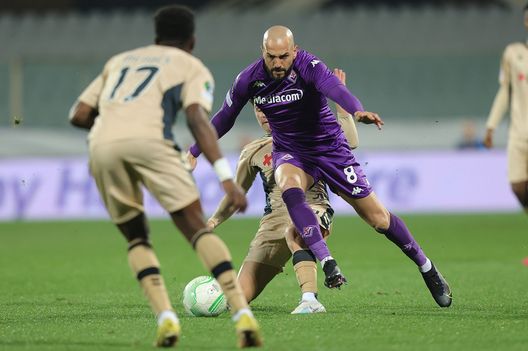 FLORENCE, ITALY - FEBRUARY 23: Riccardo Saponara of ACF Fiorentina in action during the UEFA Europa Conference League knockout round play-off leg two match between ACF Fiorentina and Sporting Braga at Stadio Artemio Franchi on February 23, 2023 in Florence, Italy. (Photo by Gabriele Maltinti/Getty Images)