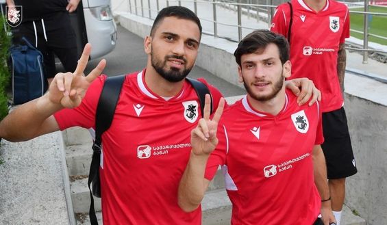 Kvaratskhelia si racconta: “Cerco sempre di adattarmi per il meglio della squadra”- immagine 2