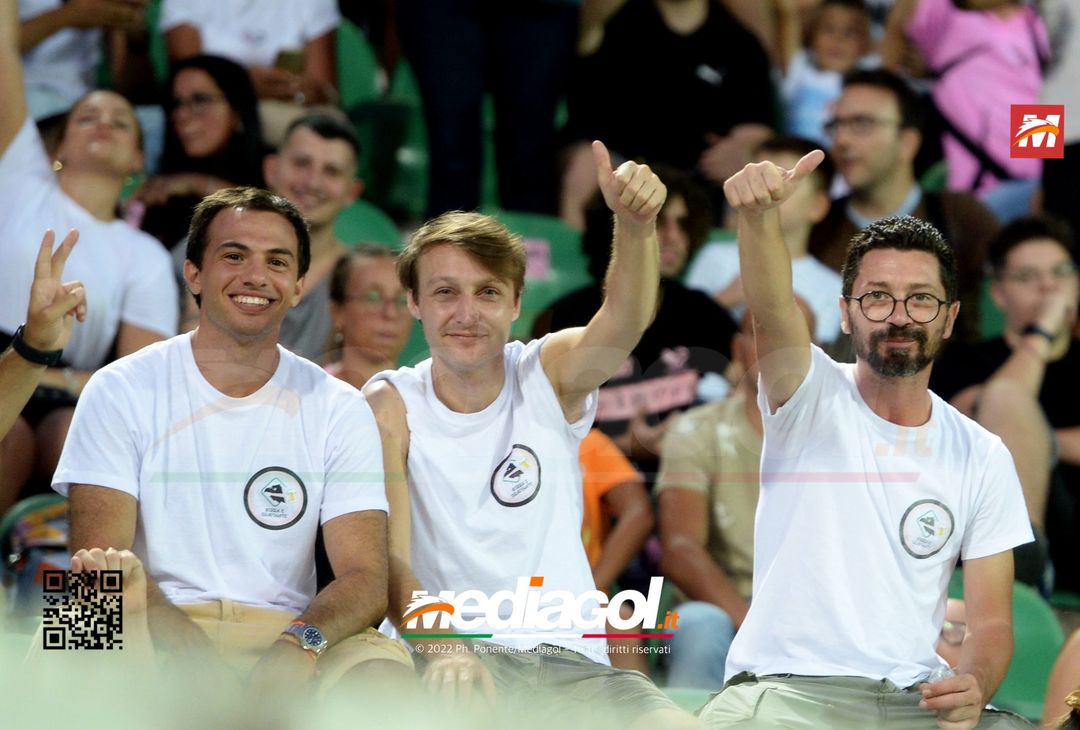 FOTOTIFO, Palermo-Perugia 2-0: i tifosi allo stadio Renzo Barbera (Gallery) - immagine 15