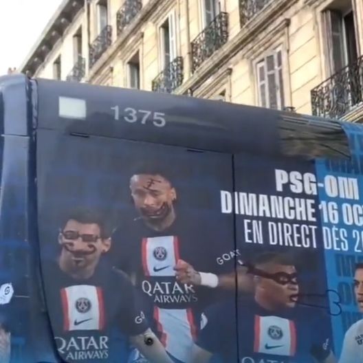 Marsiglia, i tifosi danneggiano i cartelloni pubblicitari del…PSG- immagine 2