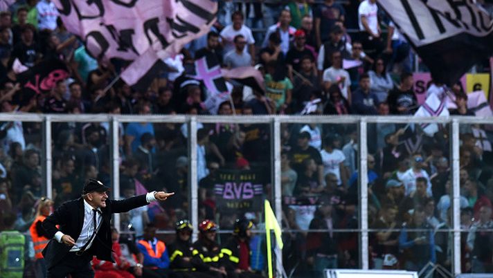Palermo: la Curva Nord si spezzetta ancora. Liti e interessi personali prima dell’amore per il colori rosanero Palermo: la Curva Nord si spezzetta ancora. Liti e interessi personali prima dell’amore per il colori rosanero
