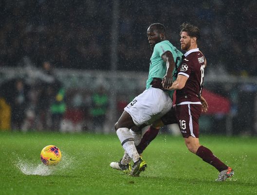 TURIN, ITALY - NOVEMBER 23: Romelu Menama Lukaku Bolingoli of FC Internazionale in action during the Serie A match between Torino FC and FC Internazionale at Stadio Olimpico di Torino on November 23, 2019 in Turin, Italy. (Photo by Claudio Villa - Inter/Inter via Getty Images ) TURIN, ITALY - NOVEMBER 23: Romelu Menama Lukaku Bolingoli of FC Internazionale in action during the Serie A match between Torino FC and FC Internazionale at Stadio Olimpico di Torino on November 23, 2019 in Turin, Italy. (Photo by Claudio Villa - Inter/Inter via Getty Images )