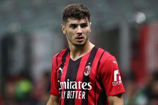 Consigli Fantacalcio, 5 centrocampisti per la 33a giornata: Pereyra vuole tornare al gol!- immagine 3
