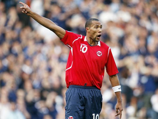 Norway's John Carew reacts to the referee against Scotland during their 2010 FIFA World Cup qualifier football match at Hampden Park, in Glasgow, Scotland on October 11, 2008. AFP PHOTO/PAUL ELLIS (Photo credit should read PAUL ELLIS/AFP via Getty Images) Norway's John Carew reacts to the referee against Scotland during their 2010 FIFA World Cup qualifier football match at Hampden Park, in Glasgow, Scotland on October 11, 2008. AFP PHOTO/PAUL ELLIS (Photo credit should read PAUL ELLIS/AFP via Getty Images)