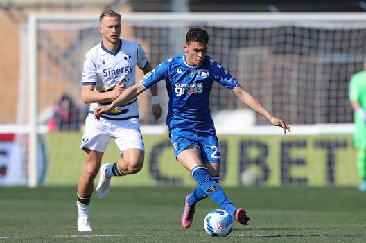 Il Napoli punta a superare la concorrenza dell’Inter per Asllani. La situazione- immagine 2