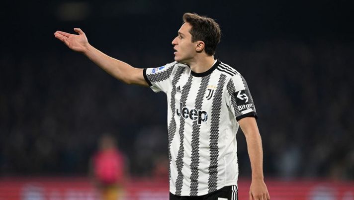 NAPLES, ITALY - JANUARY 13: Federico Chiesa of Juventus during the Serie A match between SSC Napoli_Juventus at Stadio Diego Armando Maradona on January 13, 2023 in Naples, Italy. (Photo by Francesco Pecoraro/Getty Images) Juve, Chiesa tranquillizza dopo la visita di controllo in Austria: “Sto bene” - immagine 1