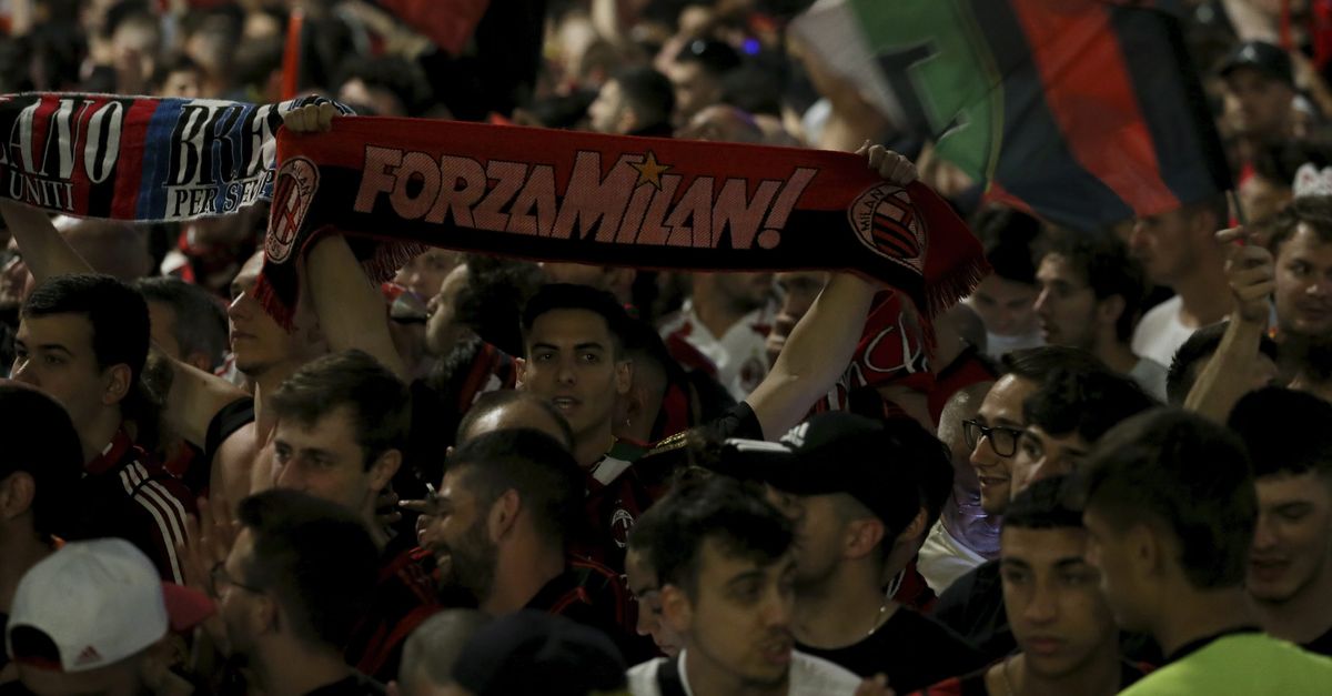 ‘Forza Milan’, la storia del mensile rossonero raccontata da ‘acmilan.com’