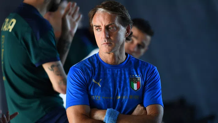 FLORENCE, ITALY - JULY 07: Head coach Italy Roberto Mancini looks on during an Italy training session at Centro Tecnico Federale di Coverciano on July 07, 2021 in Florence, Italy. (Photo by Claudio Villa/Getty Images)