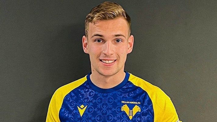 Ufficiale, Praszelik al Cosenza Ufficiale, Praszelik al Cosenza - immagine 1