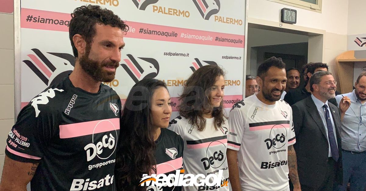 Anche quest'anno siamo sponsor di maglia del Palermo FC