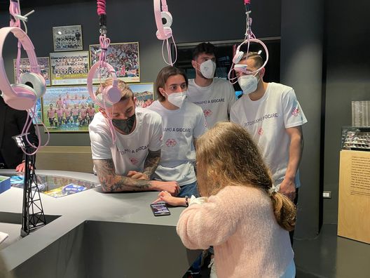 Palermo, i giocatori incontrano i piccoli pazienti oncologici: “E’ stato bellissimo”- immagine 3