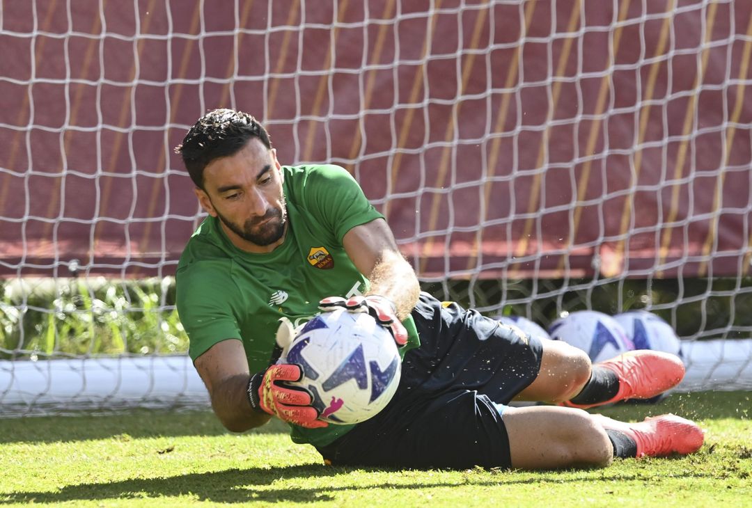 Trigoria, l’allenamento prima della partenza per Genova – FOTO GALLERY - immagine 3
