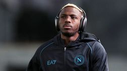 FLASH – Sky: “Osimhen, fissato il rientro: quando arriverà il volo e cosa filtra per il Genoa”