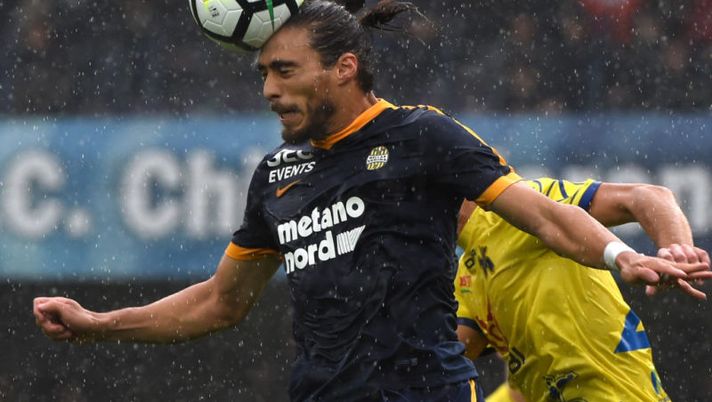 during the Serie A match between AC Chievo Verona and Hellas Verona FC at Stadio Marc'Antonio Bentegodi on October 22, 2017 in Verona, Italy. Verona, out Kean e Bessa! Caceres in dubbio, c’è Romulo: la probabile formazione - immagine 1