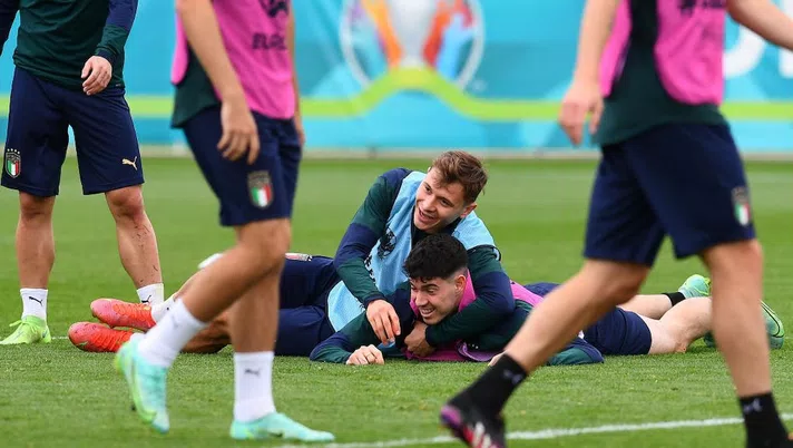 Inter al completo da lunedì, Bastoni è pronto: &#8220;Back home&#8221;