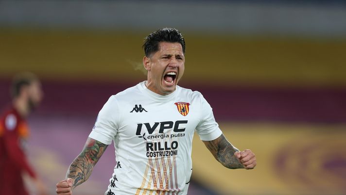 FOTO Lapadula batte la Colombia di Ospina ma ci rimette il naso, che botta per lui! - immagine 1