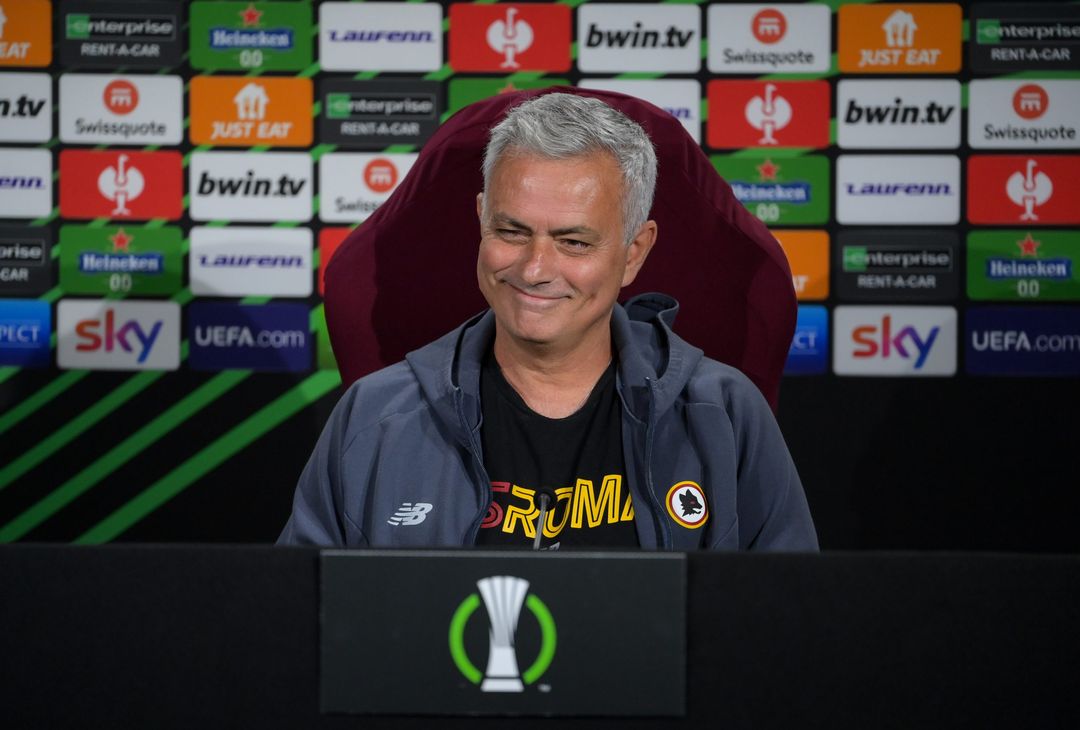 La conferenza di Mourinho e Cristante alla vigilia di Roma-Leicester – FOTO GALLERY - immagine 15