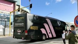 VIDEO Palermo-Paganese, l’arrivo del pullman rosanero allo Stadio “Renzo Barbera”