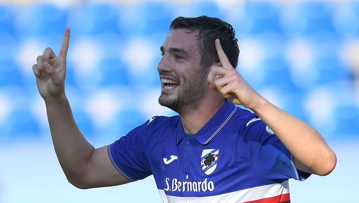 PARMA, ITALY - JULY 19: Federico Bonazzoli of UC Sampdoria  celebrates after scoring his team third goal during the Serie A match between Parma Calcio and UC Sampdoria at Stadio Ennio Tardini on July 19, 2020 in Parma, Italy.  (Photo by Alessandro Sabattini/Getty Images) 