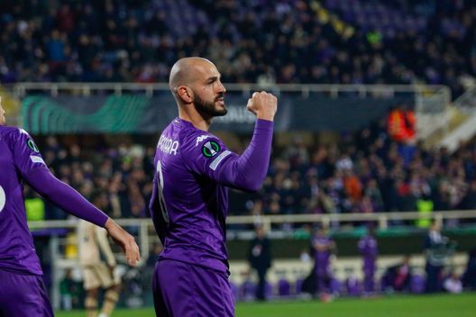 GERMOGLI PH: 23 FEBBRAIO 2023 FIRENZE STADIO ARTEMIO FRANCHI CONFERENCE LEAGUE FIORENTINA VS BRAGA NELLA FOTO ESULTANZA FIORENTINA GOL SAPONARA Difesa ancora da decidere: Milenkovic perde posizioni. Saponara c’è- immagine 2