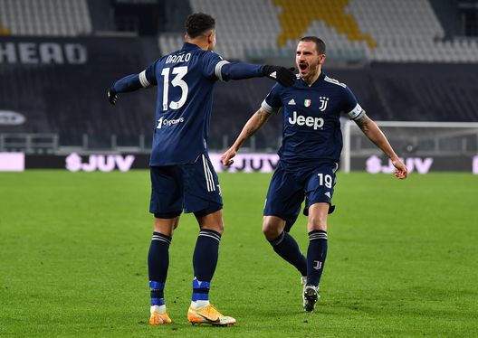 Danilo esulta con Bonucci dopo un gol Danilo esulta con Bonucci dopo un gol