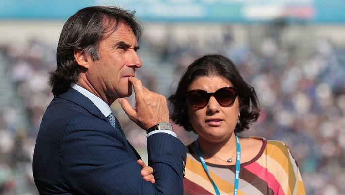REGGIO NELL'EMILIA, ITALY - OCTOBER 20:  Giovanni Carnevali of US Sassuolo speaks with Veronica Squinzi prior to the Serie A match between US Sassuolo and FC Internazionale at Mapei Stadium - Citta del Tricolore on October 20, 2019 in Reggio nell'Emilia, Italy  (Photo by Emilio Andreoli/Getty Images)  REGGIO NELL'EMILIA, ITALY - OCTOBER 20:  Giovanni Carnevali of US Sassuolo speaks with Veronica Squinzi prior to the Serie A match between US Sassuolo and FC Internazionale at Mapei Stadium - Citta del Tricolore on October 20, 2019 in Reggio nell'Emilia, Italy  (Photo by Emilio Andreoli/Getty Images)