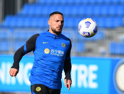 COMO, ITALY - MARCH 10: Danilo D'Ambrosio of FC Internazionale in action during a training session at Appiano Gentile on March 10, 2021 in Como, Italy. (Photo by Claudio Villa - Inter/Inter via Getty Images) COMO, ITALY - MARCH 10: Danilo D'Ambrosio of FC Internazionale in action during a training session at Appiano Gentile on March 10, 2021 in Como, Italy. (Photo by Claudio Villa - Inter/Inter via Getty Images)