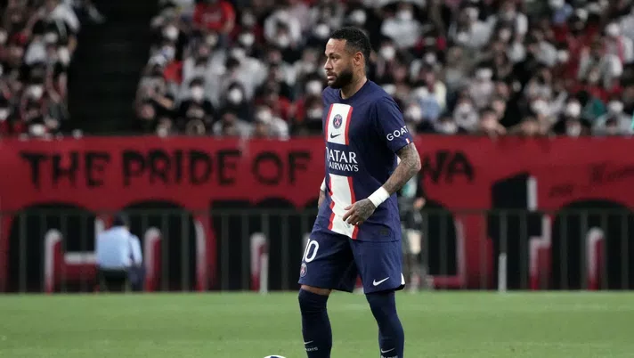 Neymar, attaccante del PSG, rischia 5 anni di carcere per evasione e frode fiscale