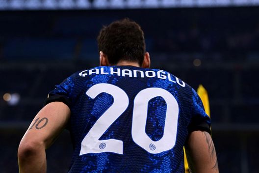 Getty Inter, Calhanoglu: “Milan? Guardiamo solo a noi. Dobbiamo vincere per forza”- immagine 2