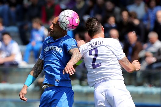 EMPOLI, ITALY - APRIL 10: Massimo Maccarone of Empoli FC battles for the ball with Gonzalo Rodriguez of ACF Fiorentina during the Serie A match between Empoli FC and ACF Fiorentina at Stadio Carlo Castellani on April 10, 2016 in Empoli, Italy. (Photo by Gabriele Maltinti/Getty Images) EMPOLI, ITALY - APRIL 10: Massimo Maccarone of Empoli FC battles for the ball with Gonzalo Rodriguez of ACF Fiorentina during the Serie A match between Empoli FC and ACF Fiorentina at Stadio Carlo Castellani on April 10, 2016 in Empoli, Italy. (Photo by Gabriele Maltinti/Getty Images)