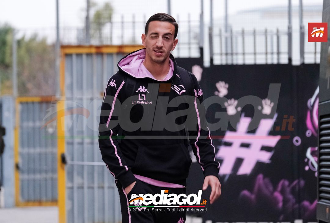 FOTO Spal-Palermo, i rosanero in partenza dallo stadio “Renzo Barbera” (Gallery) - immagine 31