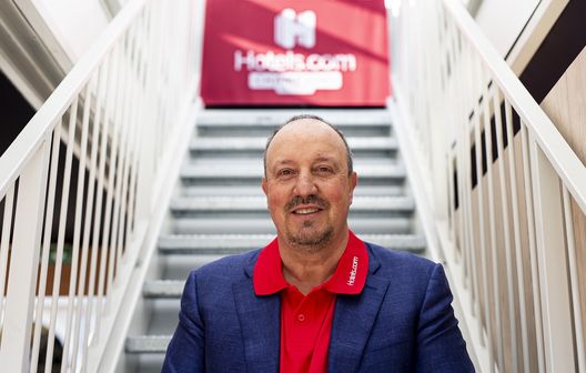 MADRID, SPAIN - MAY 30: Football Manager Rafa Benitez at the Hotels.com Champions Retreat in Plaza Mayor ahead of the UEFA Champions League Final on May 30, 2019 in Madrid, Spain. (Photo by Samuel de Roman/Getty Images for Hotels.com) A lezione di turnover? Le scelte di Italiano sotto l’ombra di Rafa Benitez- immagine 2