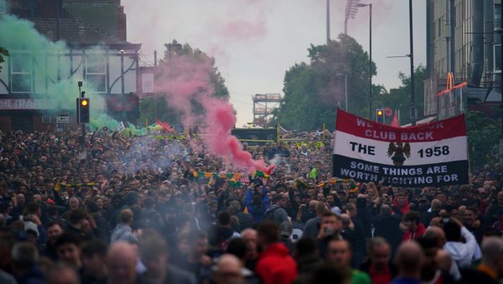 DIFFICOLTA' DI ACCESSO ALLO STADIO PER I TIFOSI REDS