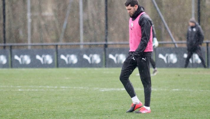 Arturo Calabresi sferza i francesi sulla pericolosità del Coronavirus Arturo Calabresi sferza i francesi sulla pericolosità del Coronavirus