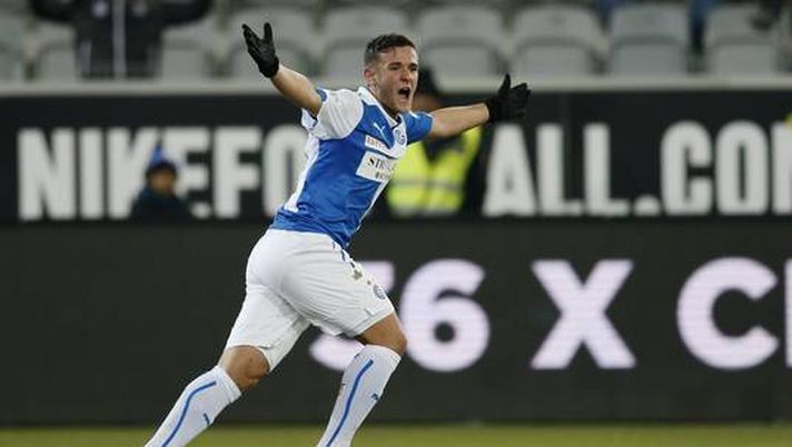 Mercato: Shani Tarashaj firma con l’Everton. Anche il Palermo seguiva il gioiellino dell’under 21 svizzera  Mercato: Shani Tarashaj firma con l’Everton. Anche il Palermo seguiva il gioiellino dell’under 21 svizzera