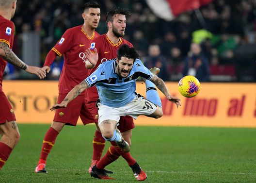 (Photo by Marco Rosi/Getty Images) Interesse sì, offerta non ancora: Siviglia su Luis Alberto dopo quelle parole sul derby di Roma…- immagine 2