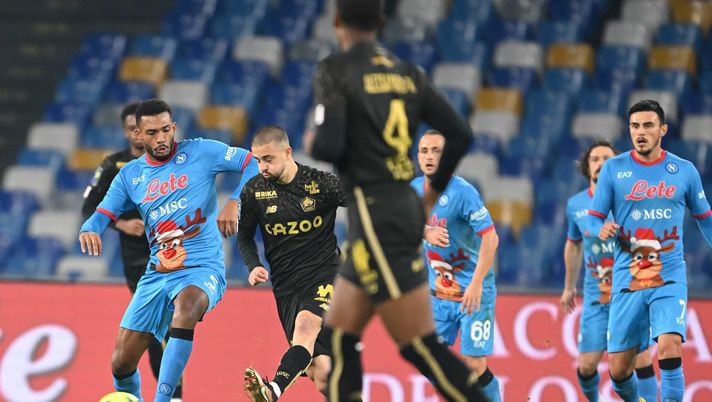NAPLES, ITALY - DECEMBER 21: Juan Jesus of Napoli at Stadio Diego Armando Maradona on December 21, 2022 in Naples, Italy. (Photo by SSC NAPOLI/SSC NAPOLI via Getty Images) napoli lille