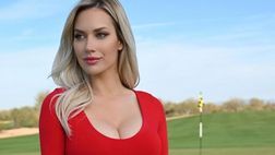 Paige Spiranac, che scatto! La sexy golfista incanta tutti con il suo decolleté