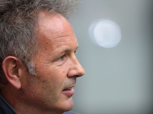  MILAN, ITALY - NOVEMBER 05: Torino FC coach Sinisa Mihajlovic looks on before the Serie A match between FC Internazionale and Torino FC at Stadio Giuseppe Meazza on November 5, 2017 in Milan, Italy. (Photo by Emilio Andreoli/Getty Images ) 