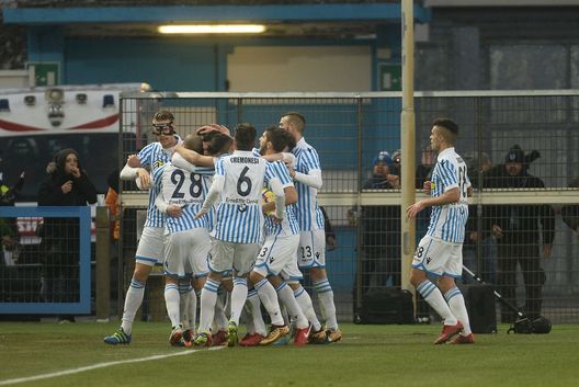 FERRARA, ITALY - DECEMBER 23: Mirco Antenuci of Spal celebrates after scoring a goal from the penalty spot during the serie A match betweenSpal and Torino FC at Stadio Paolo Mazza on December 23, 2017 in Ferrara, Italy. (Photo by Mario Carlini / Iguana Press/Getty Images) FERRARA, ITALY - DECEMBER 23: Mirco Antenuci of Spal celebrates after scoring a goal from the penalty spot during the serie A match betweenSpal and Torino FC at Stadio Paolo Mazza on December 23, 2017 in Ferrara, Italy. (Photo by Mario Carlini / Iguana Press/Getty Images)